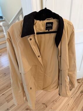 ZARA Beige Jacket with Black Corduroy Collar
